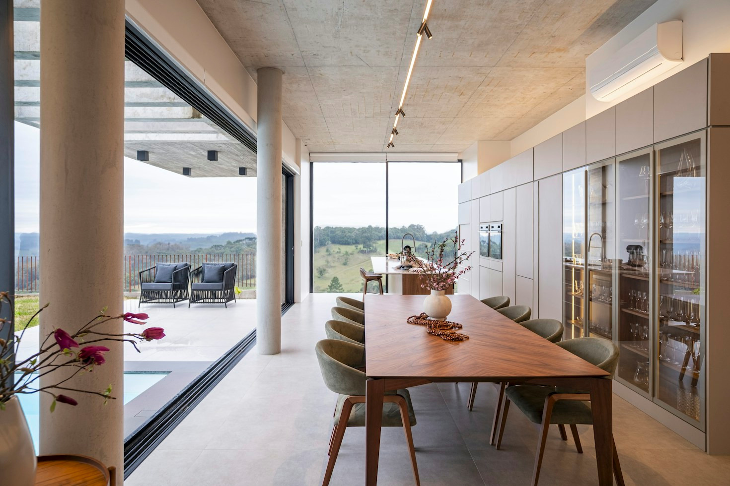 Tendenze di design: maniglie moderne per porte e finestre